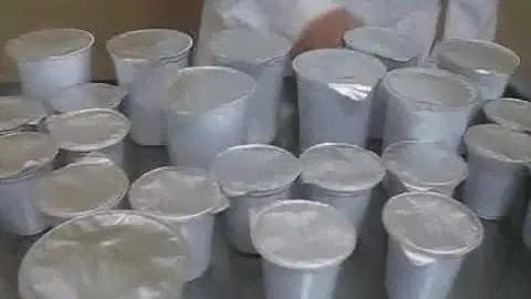 Установка фасовочно упаковочная в пластиковые стаканы.